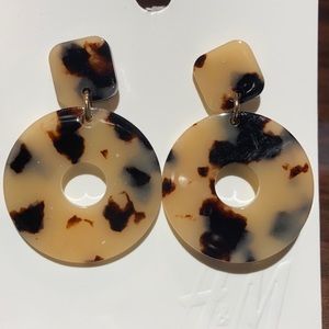 H&M marble round earrings